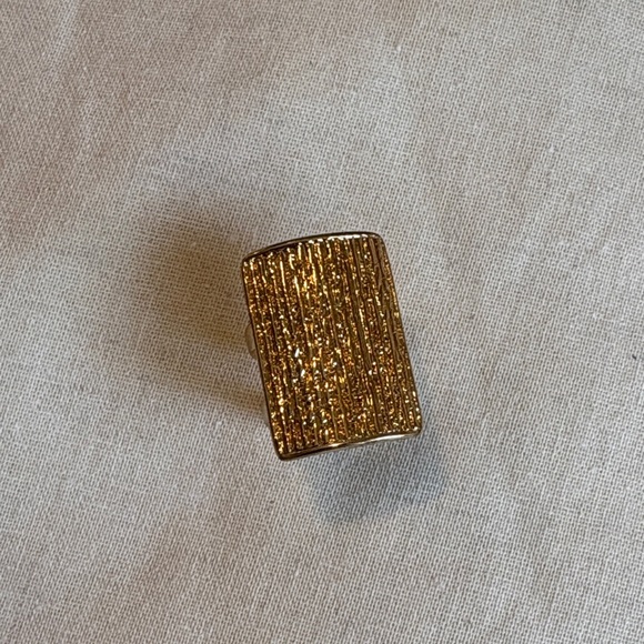 Gold Glitter Rectangular Ring - Picture 2 of 3